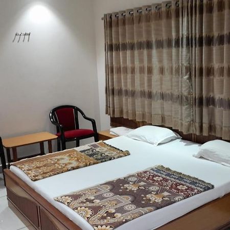 Hotel Ankit Virpur Zewnętrze zdjęcie