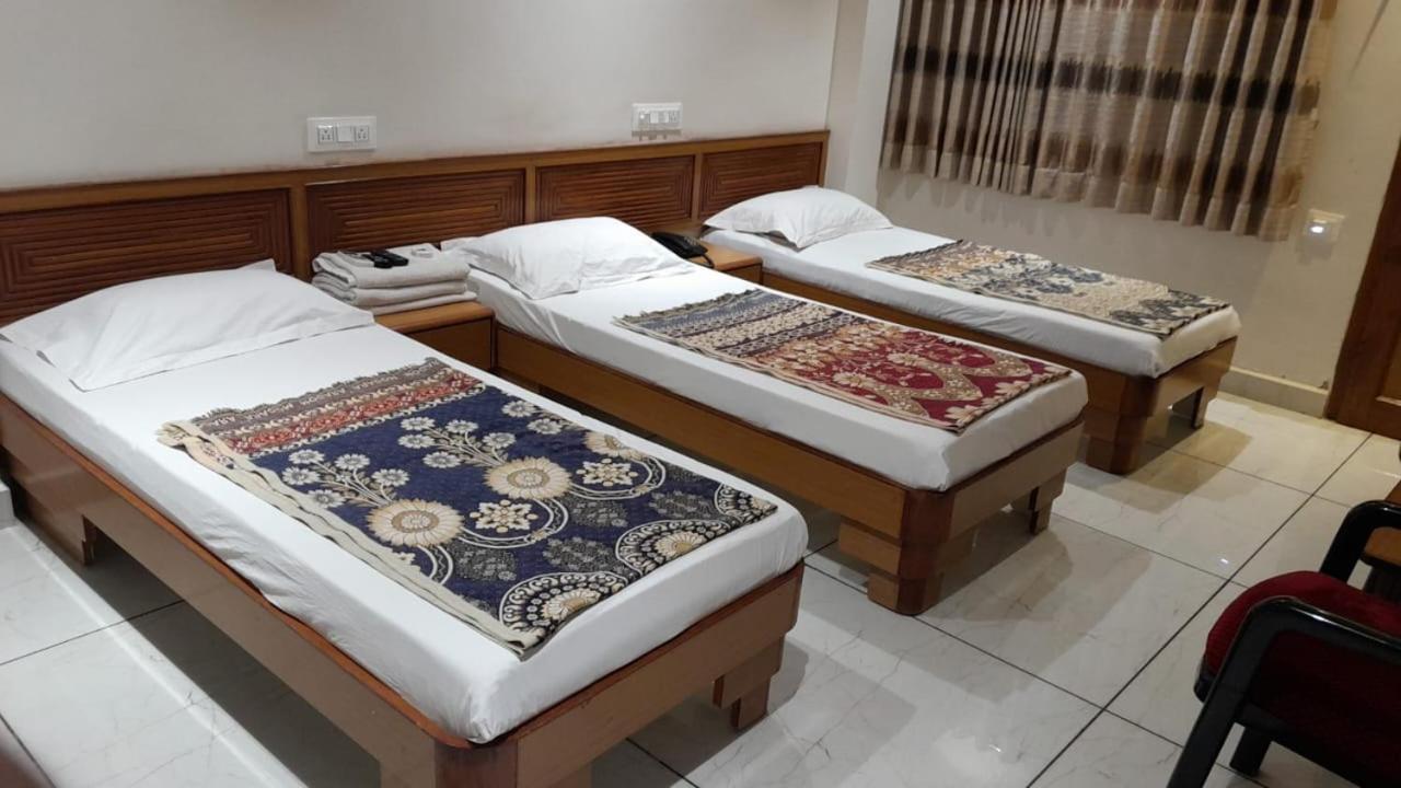 Hotel Ankit Virpur Zewnętrze zdjęcie